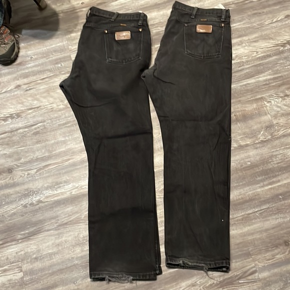 Set of 2 Wrangler Men’s 40x32 13MWZ Jeans - Picture 2 of 7